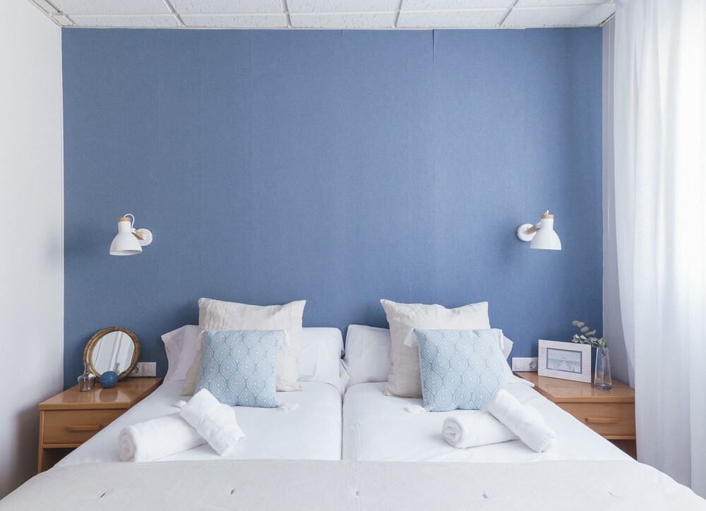 Mumm By Pillow In Vilanova I La Geltru Hotel Rates Reviews On