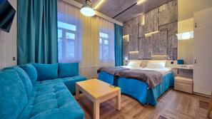 In-room safe, desk, soundproofing, free WiFi