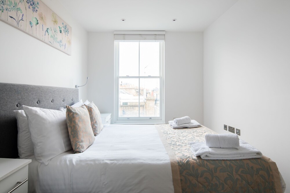 Citadel Apartments St Pancras London 2019 Hotel Prices Expedia Citadel Apartments St Pancras 3 5 Out Of 0 Hotel Front Featured Image Guestroom