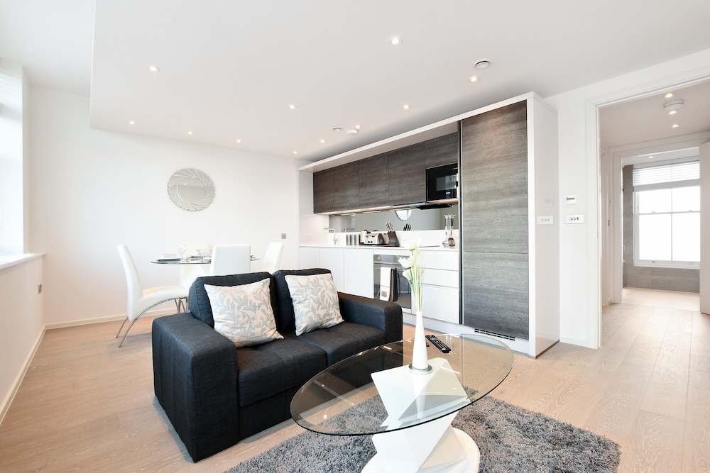 Citadel Apartments St Pancras London 2019 Hotel Prices Expedia Citadel Apartments St Pancras 3 5 Out Of 0 Hotel Front Featured Image