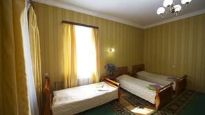 Iron/ironing board, free WiFi, bed sheets