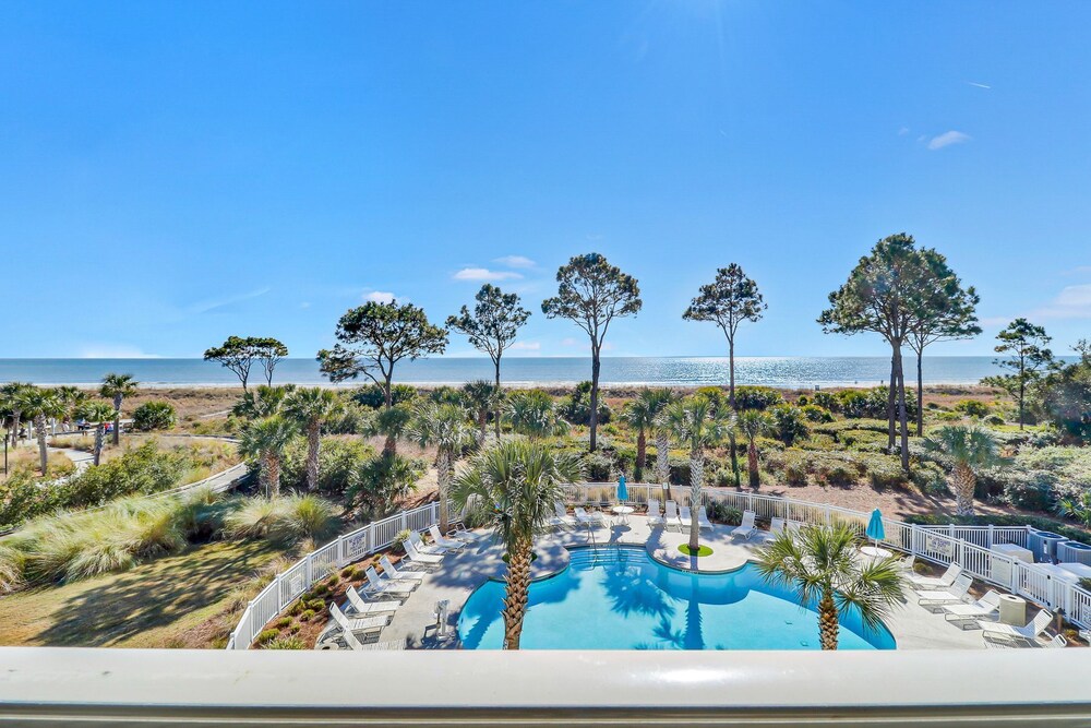 Panoramic Oceanfront View!  Beach front Heated Pool!