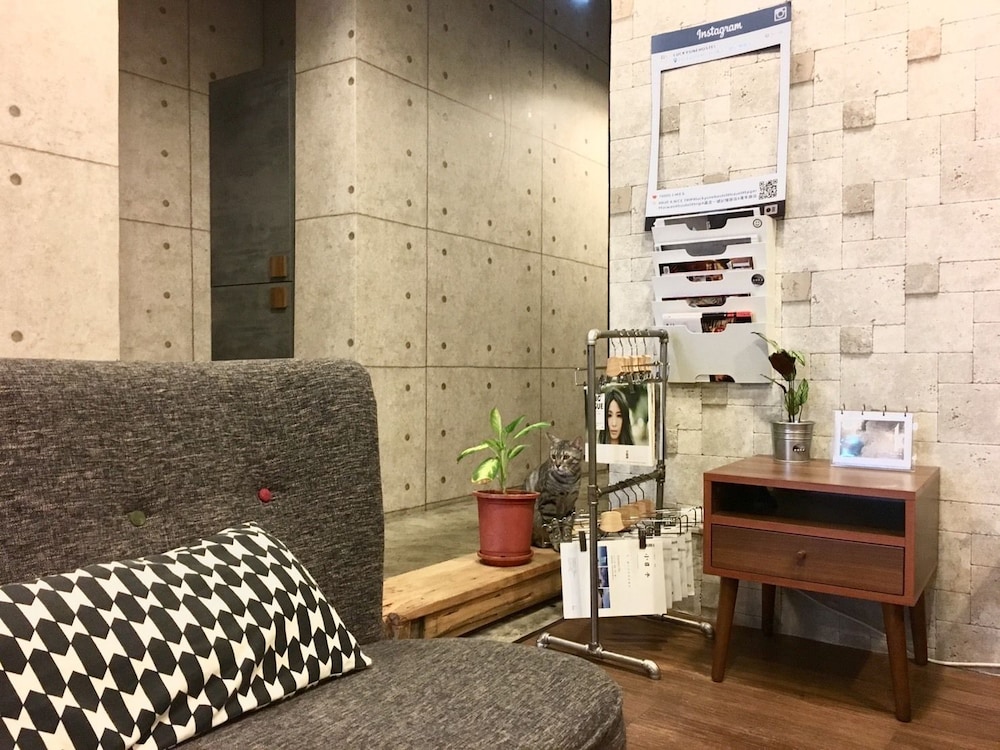 LuckyOne Hostel