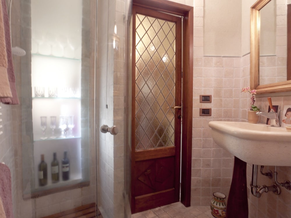 Foto - Loggia dei Maestri Comacini