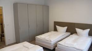 Schallisolierte Zimmer, Bügeleisen/Bügelbrett, kostenloses WLAN