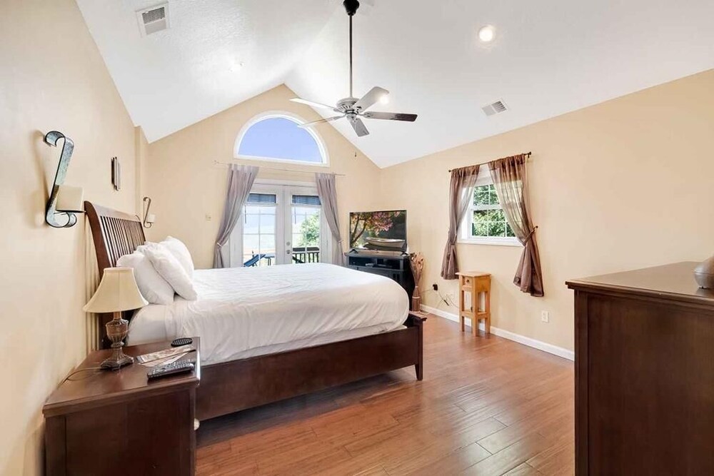 Fontana View Retreat Free Whitewater Rafting Passes + Luxury Family