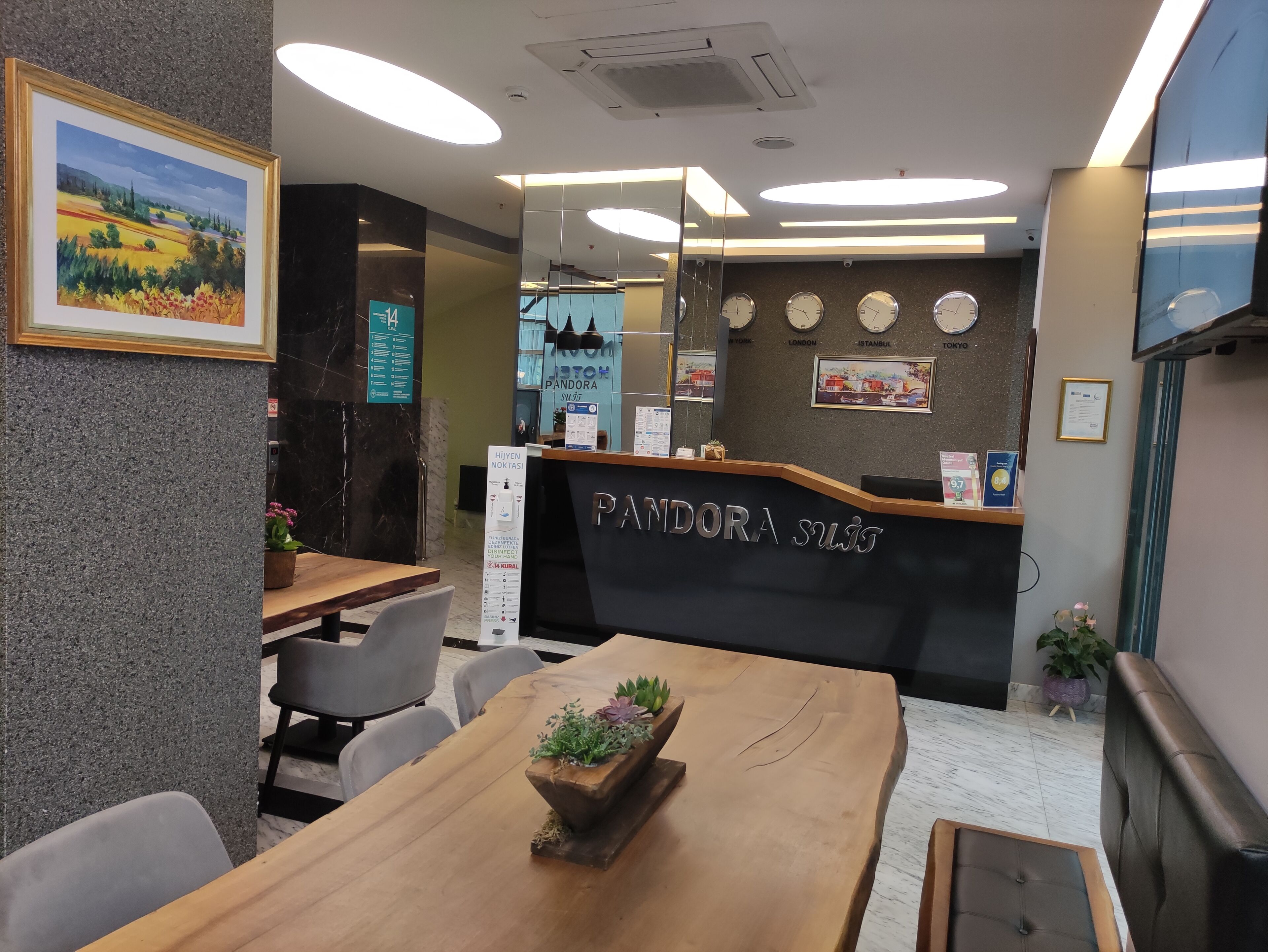 Istanbul Hotel Rooms And Luxury Suites The Ritz Carlton Istanbul