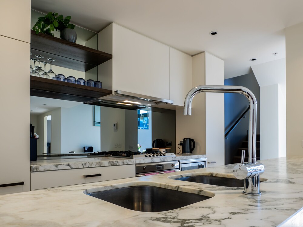 Sanctuary Apartments - Freshwater Place