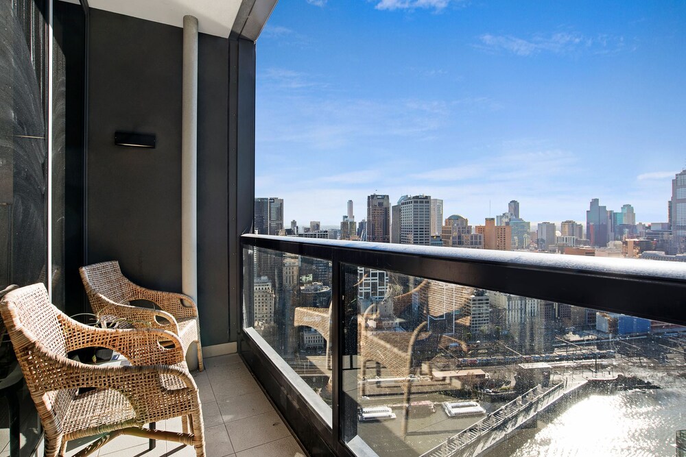 Sanctuary Apartments - Freshwater Place