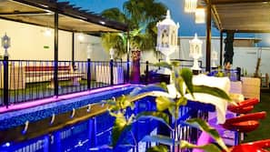 2 indoor pools, outdoor pool