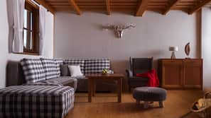 Flat-screen TV, fireplace