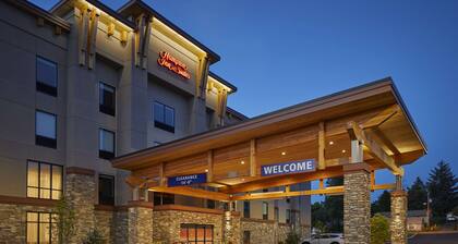 Hampton Inn & Suites Roseburg