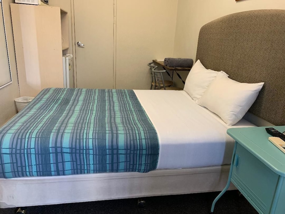 Room, Wattle Tree Motel