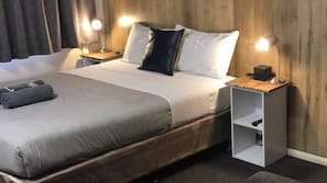 Desk, iron/ironing board, free WiFi, linens