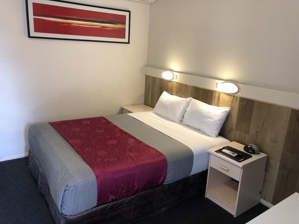 Wattle Tree Motel