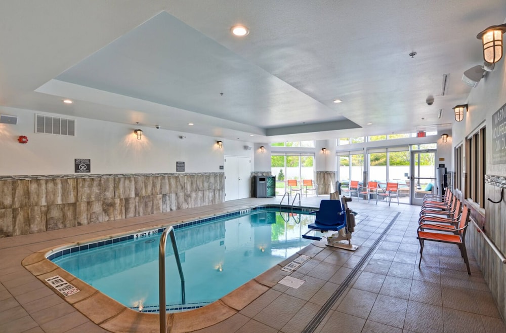 Courtyard by Marriott Long Island Islip/Courthouse Complex in Central