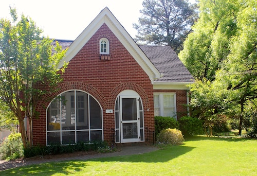 Check Expedia for Availability of Heart of Five Points - Perfect Home for Large Groups - Sleeps 10-12