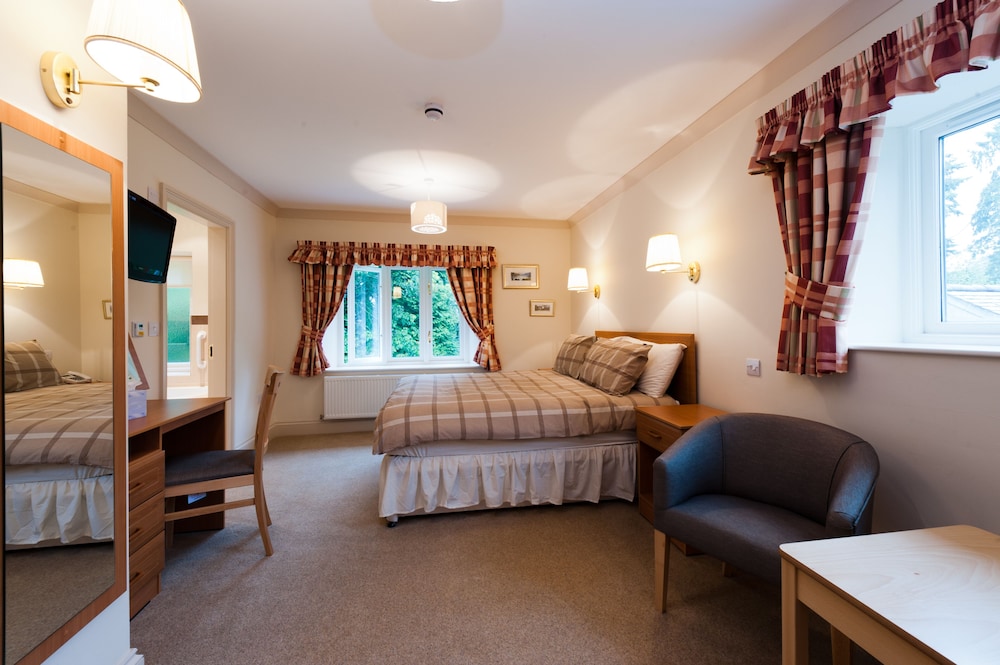 Room, Windermere Manor Hotel