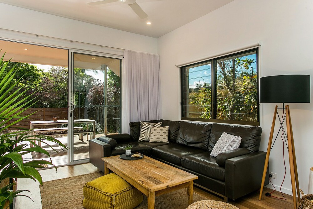 Alcorn House - Stylish beach house