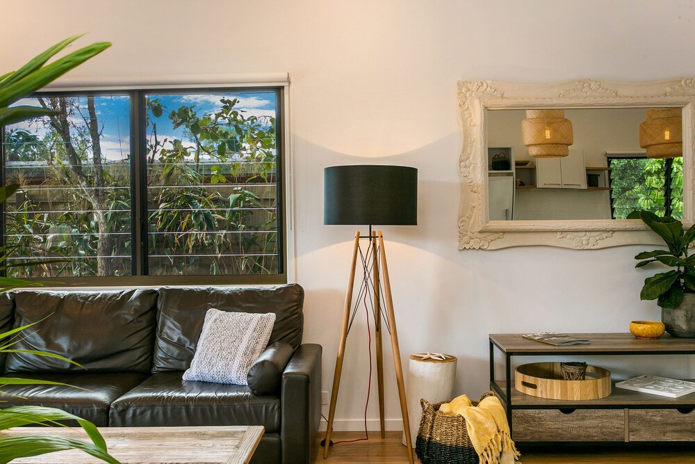 Alcorn House - Stylish beach house