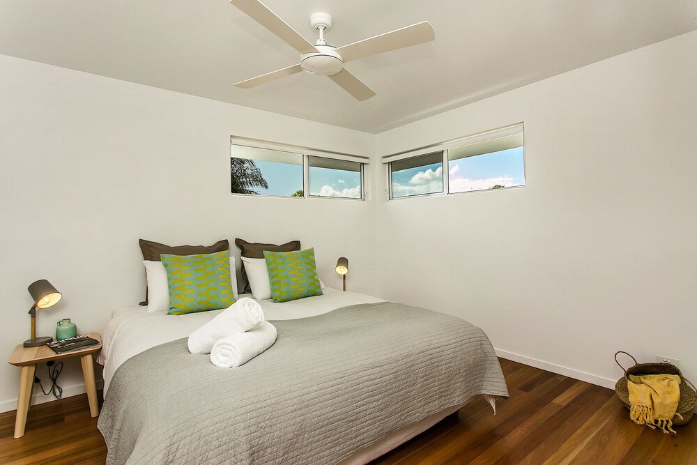 Alcorn House - Stylish beach house