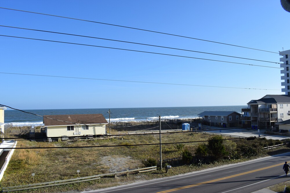 Fabulous views  - right across the street from the beach!