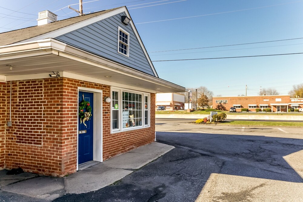 White Marsh Motel 2018 Room Prices 67 Deals Reviews Expedia Exterior Detail Featured Image