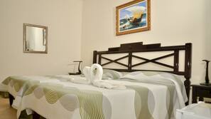 Minibar, in-room safe, linens