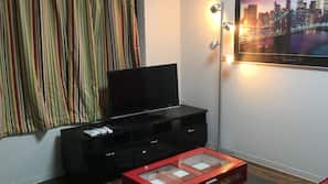 1 bedroom, free wired Internet