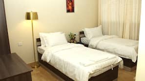 Individually furnished, desk, iron/ironing board, free WiFi