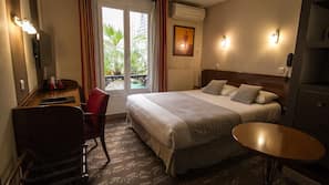 Premium bedding, in-room safe, iron/ironing board, free WiFi