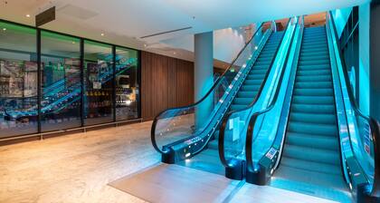 Holiday Inn Express London Heathrow T4, an IHG Hotel