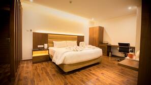 Minibar, desk, iron/ironing board, free WiFi