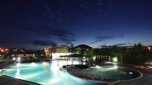 Indoor pool, outdoor pool