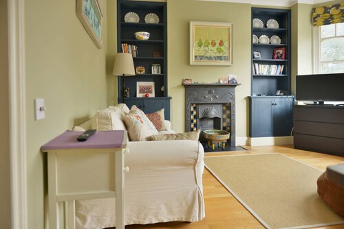 Holiday Houses London Acton Central Station Wotif - 