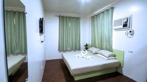 Desk, free WiFi, linens