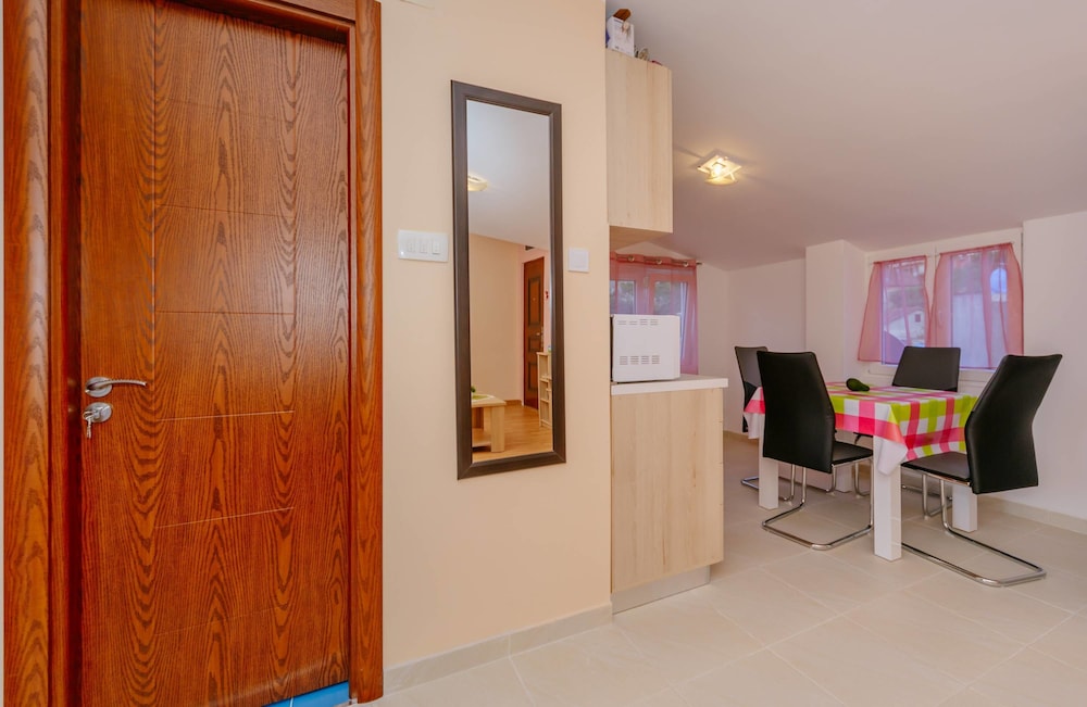 Photo - Paradise Bay Apartments