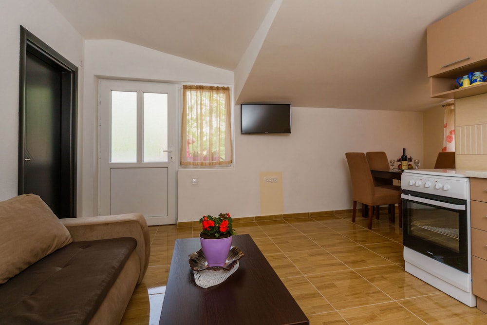 Photo - Paradise Bay Apartments