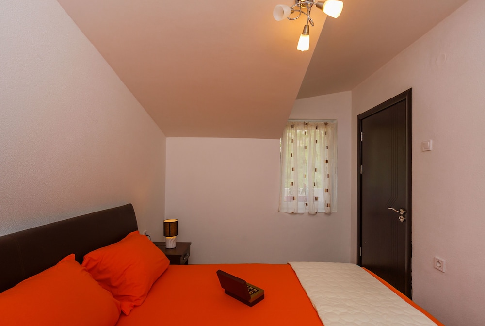 Photo - Paradise Bay Apartments