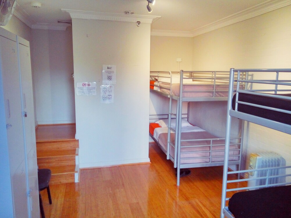 Asylum Sydney Backpackers Hostel