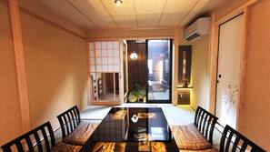 Restauration dans la chambre