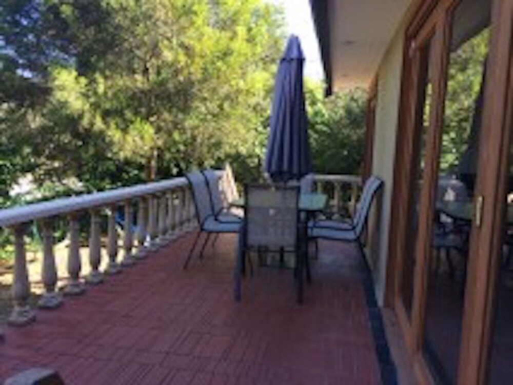 Rye House by the Bay
