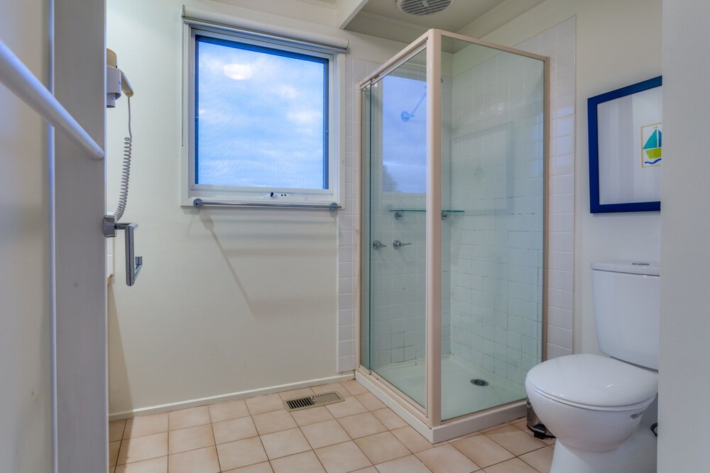 Banksia Back Beach House