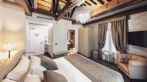 venice aquarius soundproofing blackout