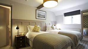 Premium bedding, down duvet, individually decorated