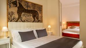 2 bedrooms, free cots/infant beds, free WiFi, linens