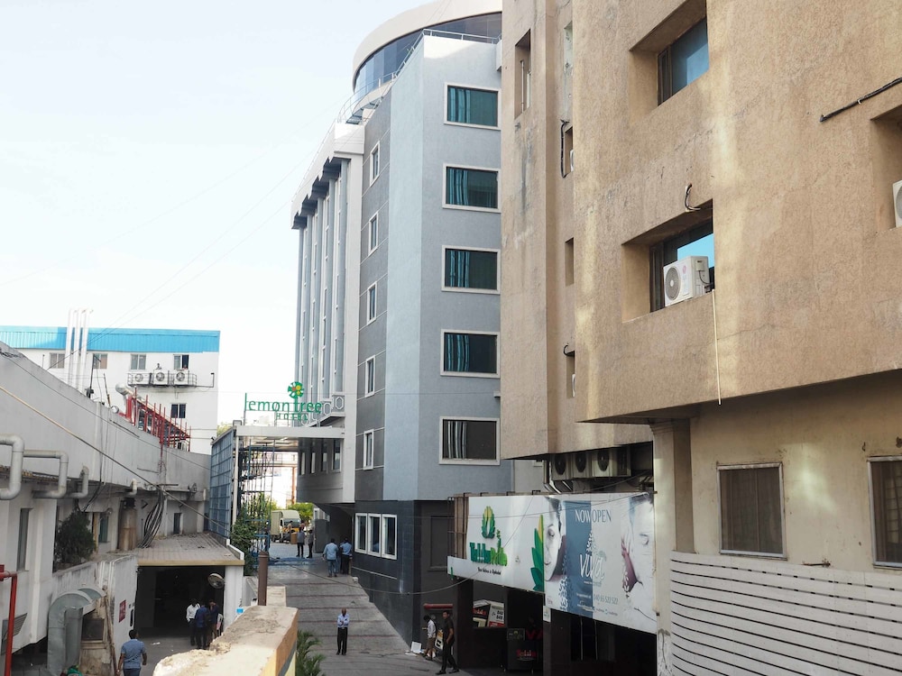 Lemon Tree Hotel Banjara Hills (Hyderabad) 2019 Hotel Prices