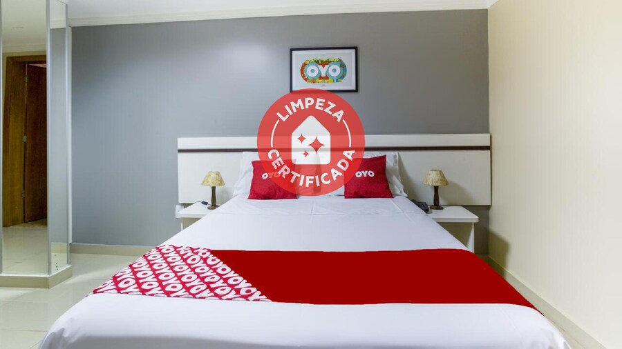 OYO Hotel Via Universitária