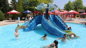 5 outdoor pools
