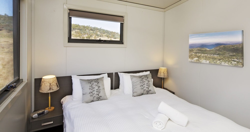 Ecocrackenback 13 'Sustainable chalet close to the slopes.'